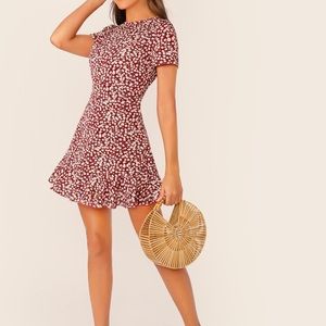 Floral short sleeved dresss